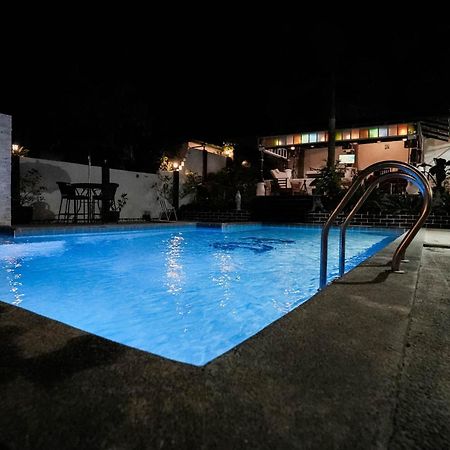 Casa De Celestina Private Resort Silang Ngoại thất bức ảnh