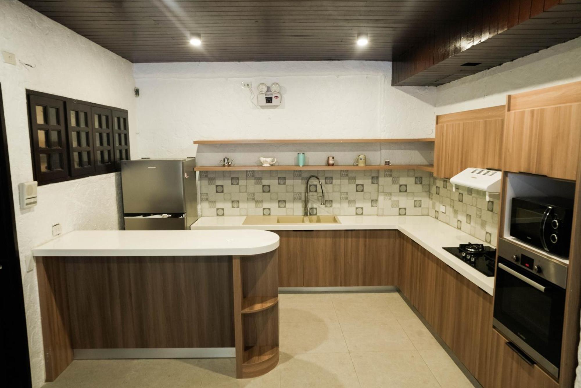 Casa De Celestina Private Resort Silang Ngoại thất bức ảnh