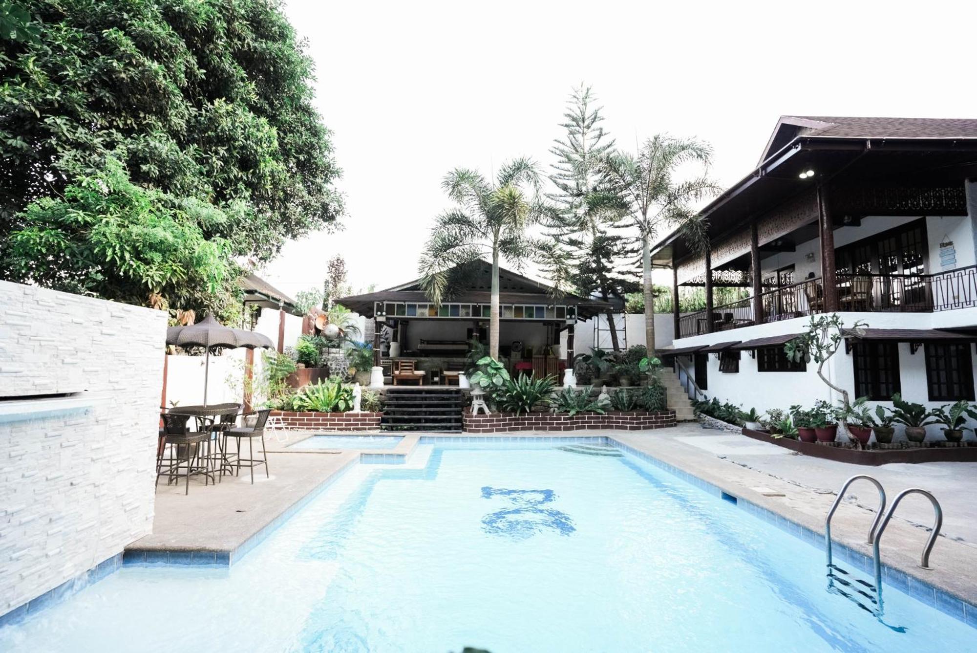 Casa De Celestina Private Resort Silang Ngoại thất bức ảnh