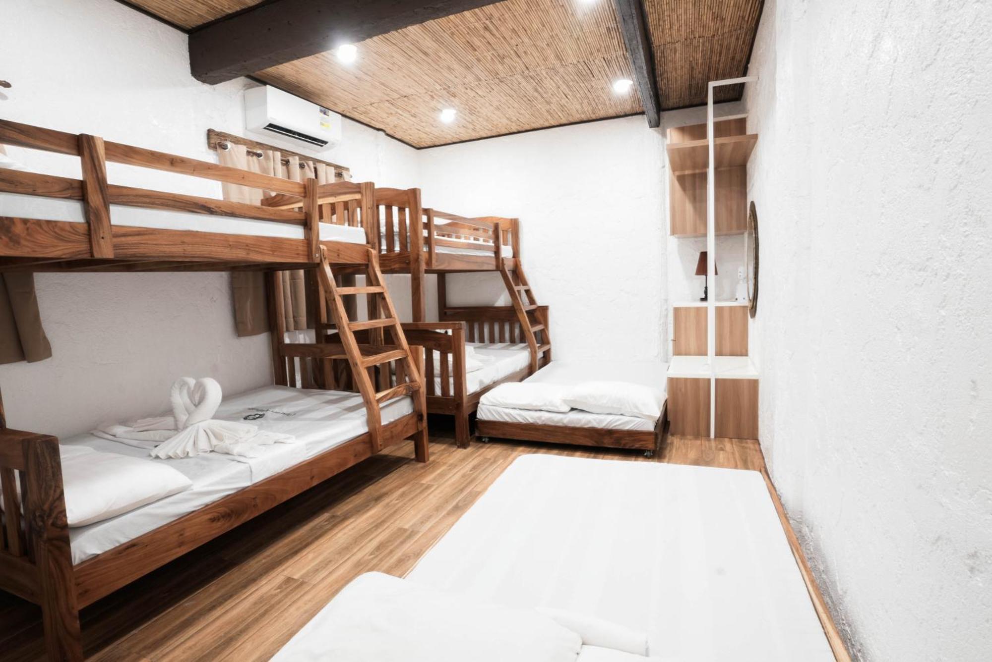 Casa De Celestina Private Resort Silang Ngoại thất bức ảnh